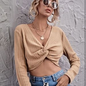 Long sleeve front knot shirt